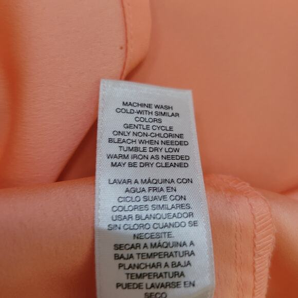 Chico's Size 2 US L Boxy Bright Coral Side Dart Lightweight T-shirt Blouse - Picture 10 of 10